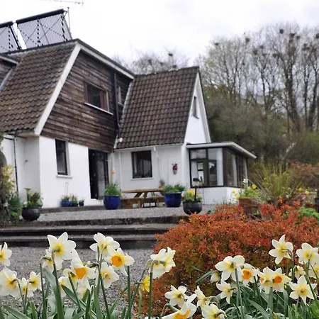 Bed and Breakfast Lough Owel Μουλινγκάρ