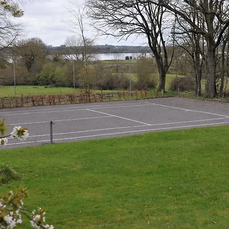 Frühstückspension Lough Owel 4*